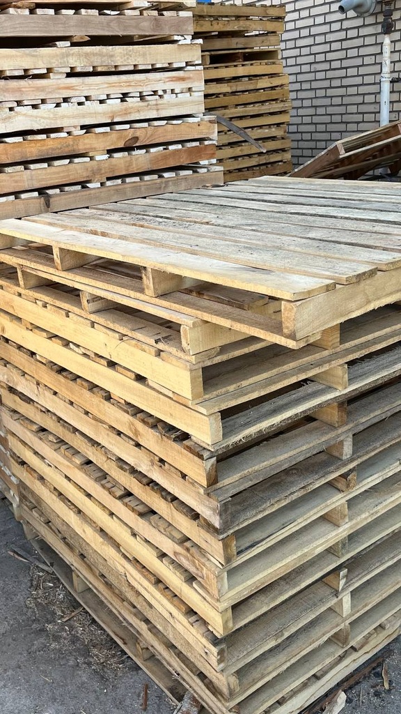 پالت چوبی چهارشاسی6*3 در ابعاد 110*110(پالت قیر)